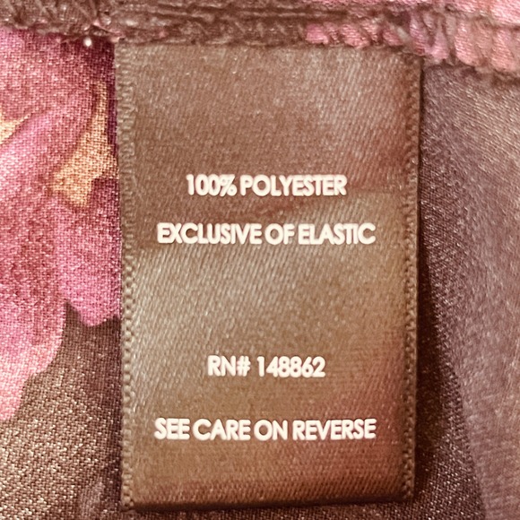 Torrid Chiffon Smocked Neck Sheer Top Floral, Skulls, Birds, Snakes Sz 4X - Picture 9 of 11